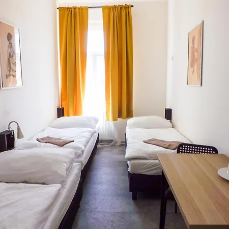 Two-room Near The Center F2 Prága